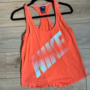 Nike woman running tank top